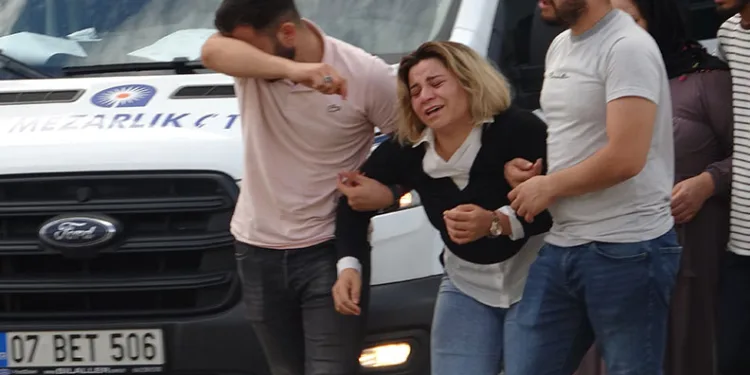 Kazada ölen gencin ailesi fenalaştı