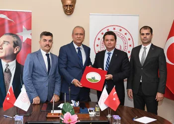 Üniversiteye hazırlanan öğrencilere Osmangazi desteği
