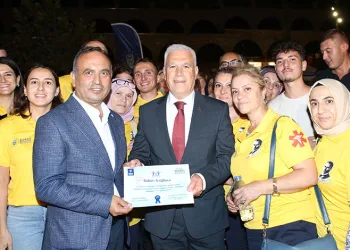 Bozbey: “Günde 45 bin öğrenciye süt dağıtacağız”