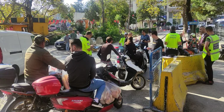 Orhangazi’de motosikletlere sıkı denetim