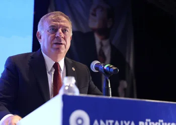 Zeybek, İmamoğlu davası hakkında konuştu
