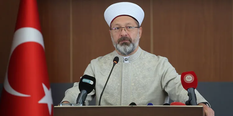 ”Kur’an evrensel bir rehberdir”