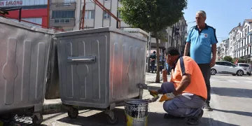Gemlik’te dört koldan temizlik