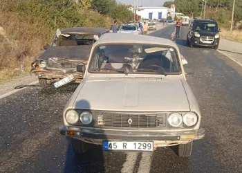 Gördes’te trafik kazası: 4 yaralı