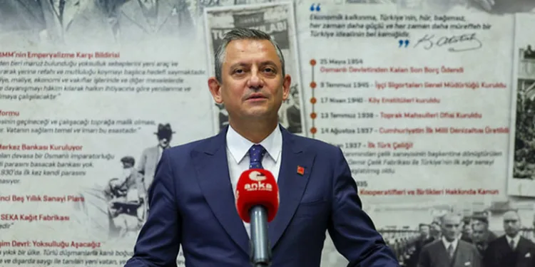 “CHP asla demokrasiden ödün vermedi”
