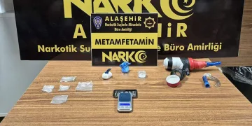 Manisa’da uyuşturucu operasyonu: 5 gözaltı