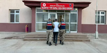 Tabanca ile 2 kişiyi yaralayan şahıs jandarma operasyonuyla yakalandı