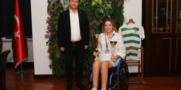 Osmangazili Ralli Pilotu Kübra, Avrupa’da destan yazdı
