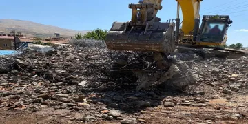 Deprem bölgesi Malatya’da yıkım yolsuzluğu: 5 tutuklama