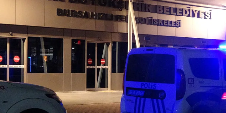 Bursa’da vapurun tuvalet kısmında sır ölüm