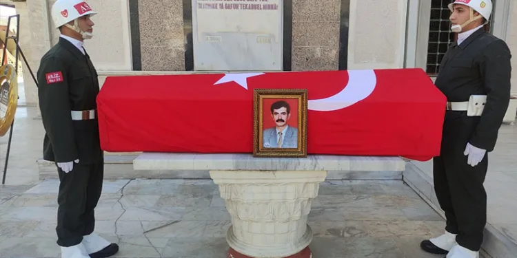 Kıbrıs gazisi askeri törenle uğurlandı