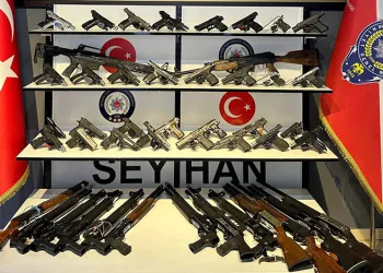 Adana’da 56 silah ele geçirildi