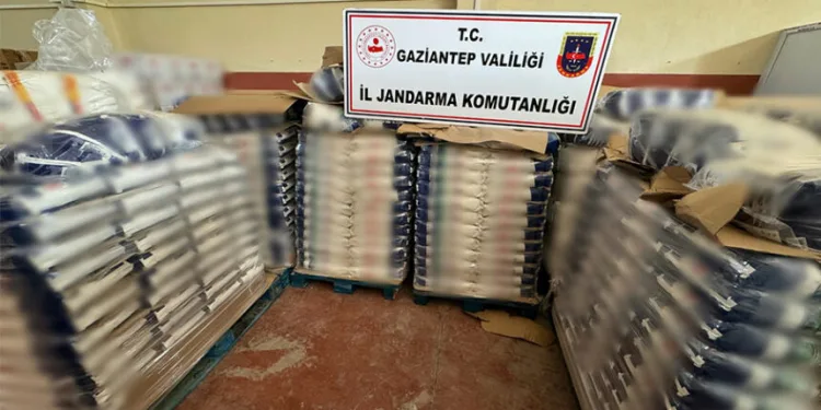 Gaziantep’te 2,9 milyon TL’lik sahte deterjan yakalandı