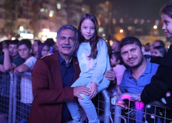 Gemlik Zeytini Festivali’ne Gemlikli sanatçılar damga vurdu