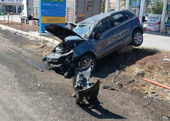 Virajı alamayan otomobil takla attı: 1 yaralı