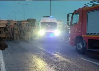 Siirt’te askeri araç devrildi