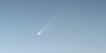 Çıplak gözle görülen kuyruklu yıldız