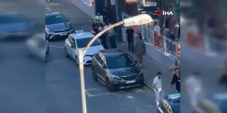 Direksiyon sınavında kaldı, bıçakla eğitmene saldırdı