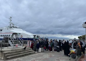 Marmara’da deniz ulaşımına fırtına engeli