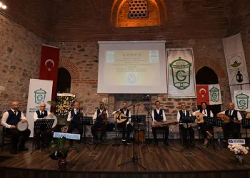 En güzel nağmeler gezek gecesinde yankılandı
