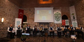 En güzel nağmeler gezek gecesinde yankılandı