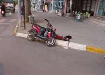 Edirne’de otomobil ile elektrikli motosiklet çarpıştı