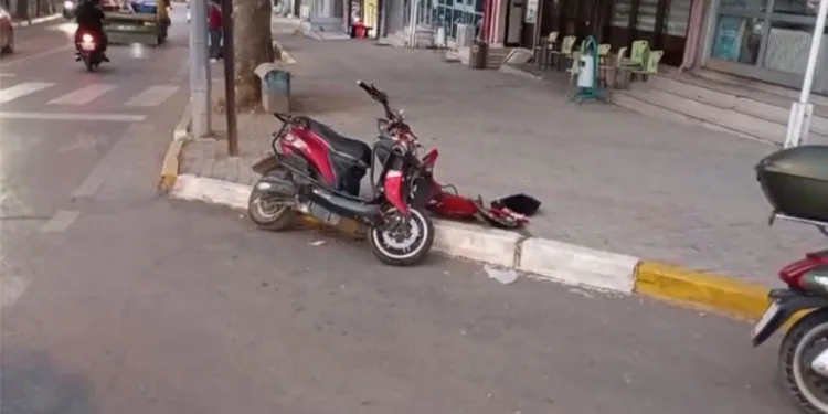 Edirne’de otomobil ile elektrikli motosiklet çarpıştı