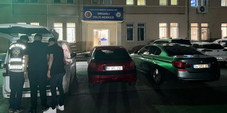 Düğün konvoyu yaparak yolu kapatan sürücülere ceza