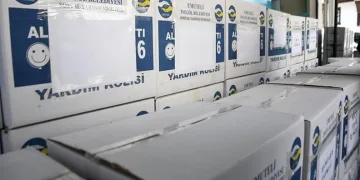 İnegöl Belediyesi’nden kırtasiye yardımı