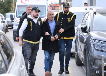 Kızını öldüren babadan savunma: “Kendini bıçakladı”
