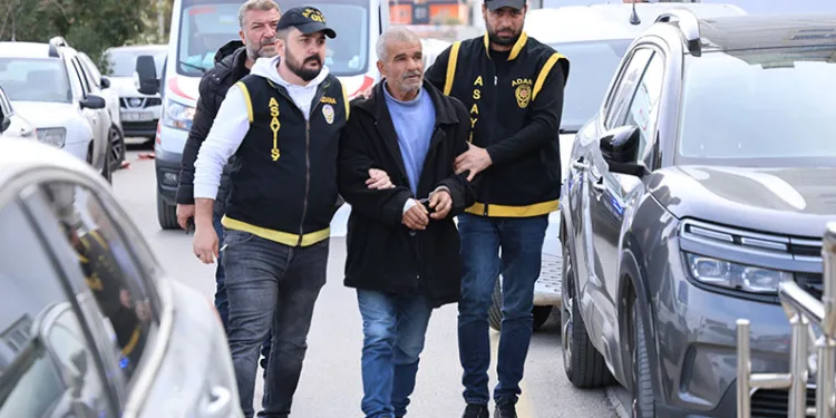 Kızını öldüren babadan savunma: “Kendini bıçakladı”