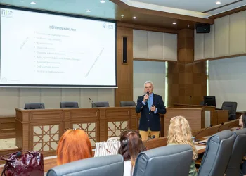Belediye personeline ‘Etkili iletişim eğitimi’