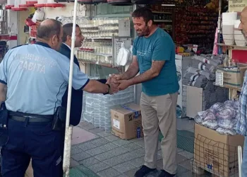 Karacabey’de kaldırım işgaline geçit yok