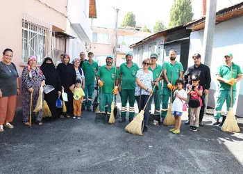 Mahallemizi birlikte temizliyoruz projesi tüm ilçeye yayıldı