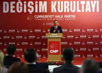“CHP’nin kurultayları görev almaz, verir”
