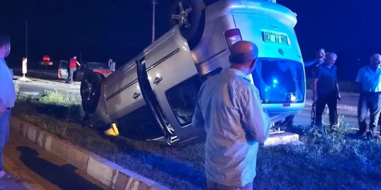 Kontrolden çıkan araç takla attı: 2’si çocuk 3 yaralı