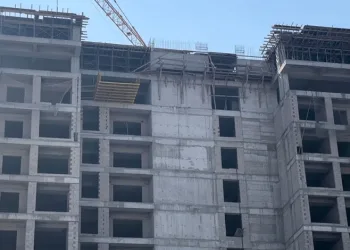 Bursa’da inşaattan düşen işçi hayatını kaybetti