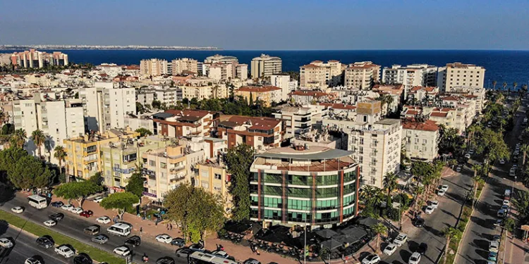 Antalya, yabancılara en fazla konut satılan ikinci şehir oldu