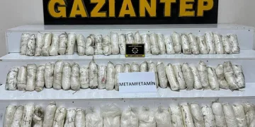 Gaziantep’te tır tekerleğine gizlenmiş uyuşturucu bulundu