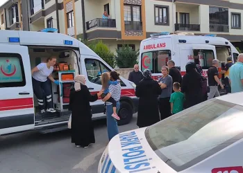 Bursa’da okul servisi kaza yaptı: 8’i öğrenci 11 yaralı