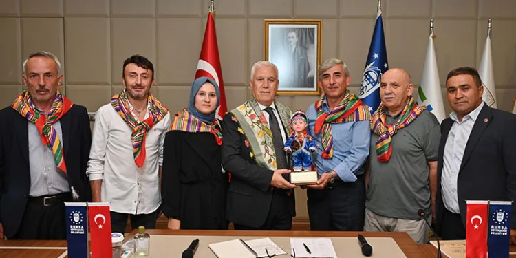 Mustafa Bozbey, hemşehri dernekleriyle buluştu