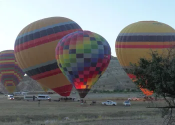 Kapadokya’da balon turları iptal edildi