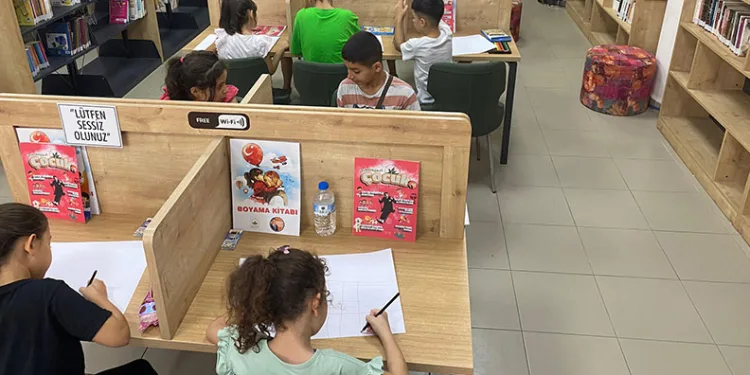 Çocuklar eğlenerek okuma sevgisi kazandı