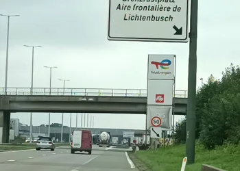 Almanya sınır kontrollerine devam ediyor