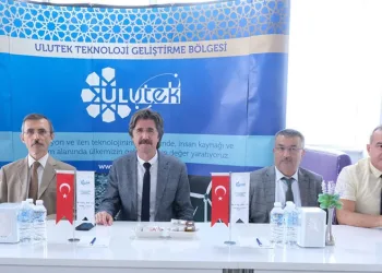 BUÜ Yönetimi ULUTEK firmaları ile bir arada