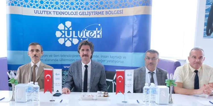 BUÜ Yönetimi ULUTEK firmaları ile bir arada