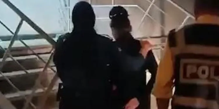 2 farklı suçtan 20 yıl kesinleşmiş hapsi bulunan kadın yakalandı