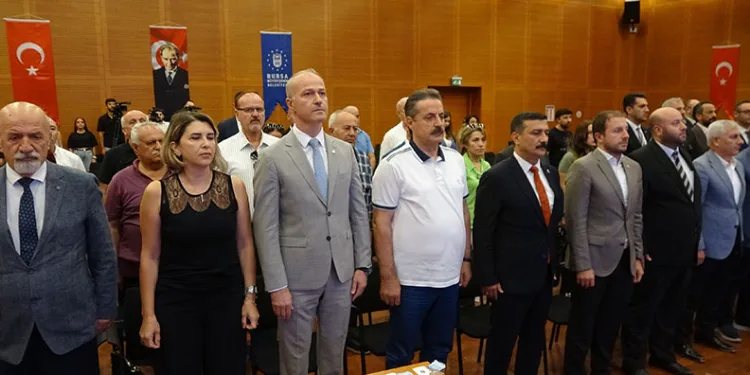 Artvin Vakfı’nda Adnan Demirci güven tazeledi