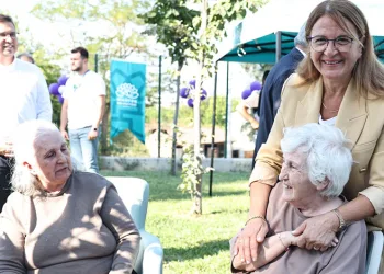 “Alzheimer hastalığı toplumsal bir sorun”