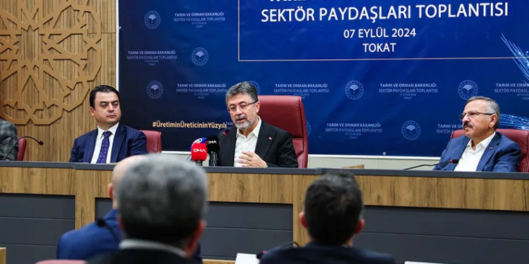 Bakan Yumaklı: “Sözleşmeli üretim modelini savunuyoruz”